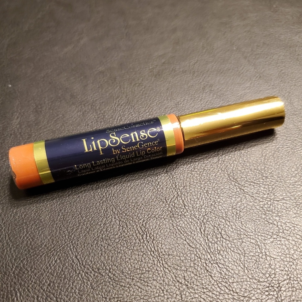 Lip gloss